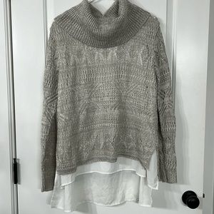 Cowl neck sweater with lining